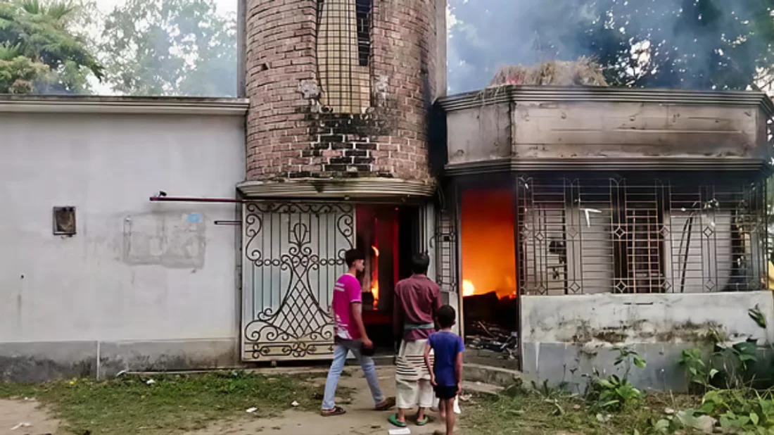 পাবনায় ছাত্রীকে ধর্ষণচেষ্টার অভিযোগ, মাদ্রাসায় আগুন-ভাঙচুর